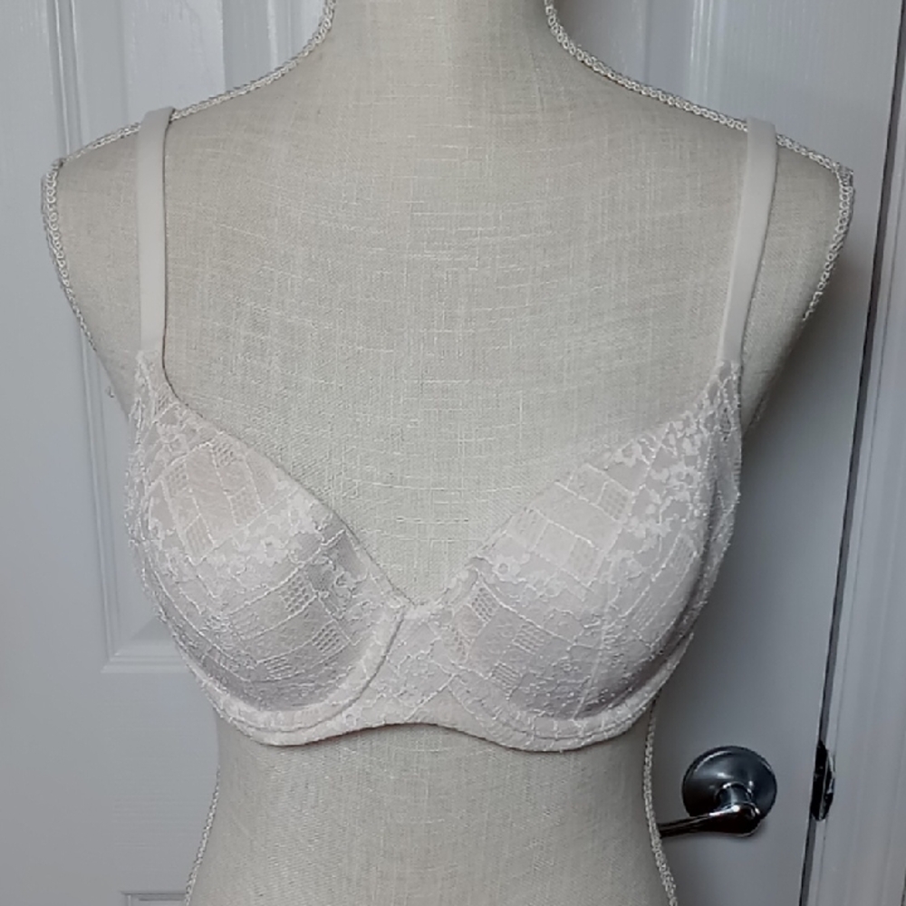 Victoria's Secret Lined Demi Double Lace Bra Size 36C Off White
